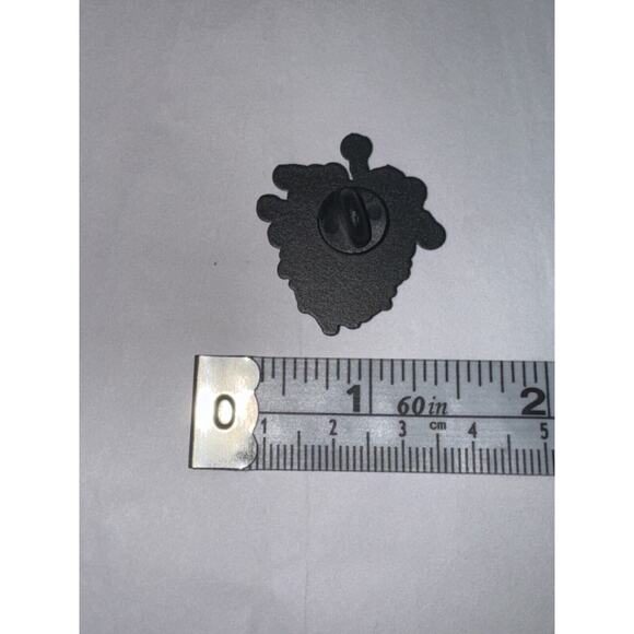 Eye Of The Beholder RPG Pin Brooch - Picture 2 of 2